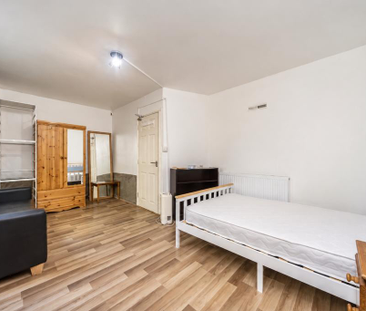 5 bedroom terraced house to rent - Photo 6