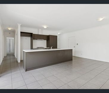 Modern Comfort & Convenience at 6c Messenger St - Photo 6