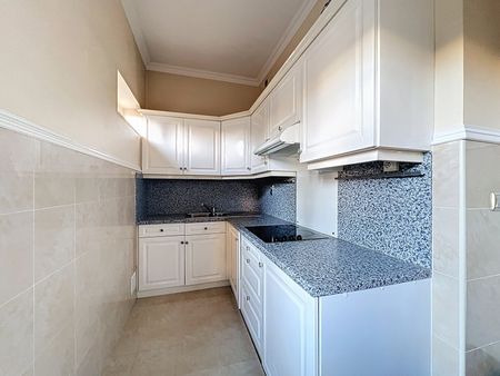 Location Appartement 1 pièce 32m² NICE 06000 - Photo 5