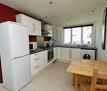 4 Bed - West Hill Road, Plymouth - Photo 4