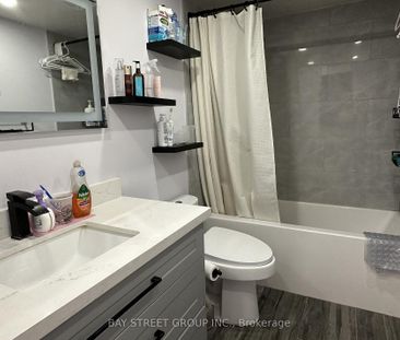 For Lease - 51 Baffin Court Unit# 611, Richmond Hill, Ontario - Photo 4