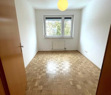 Großzügige 3-Zimmer-Wohnung mit Loggia in Linz ! Ab sofort beziehba... - Photo 1