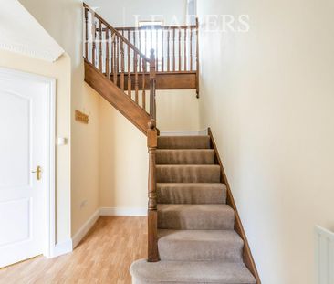 3 bedroom detached house to rent - Photo 2