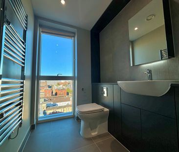 1 bedroom penthouse to rent - Photo 2