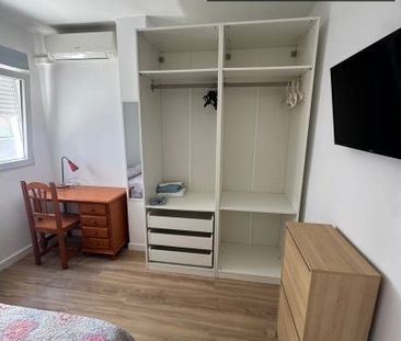 malaga, Andalusia 29006 - Photo 1