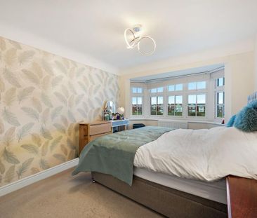 4 bedroom detached house to rent - Photo 2