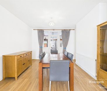 3 bedroom end of terrace house to rent - Photo 3