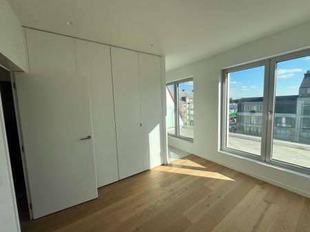 Instapklaar nieuwbouwappartement te huur in hartje Eeklo! - Photo 4