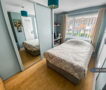 2 bedroom terraced house to rent - Photo 3