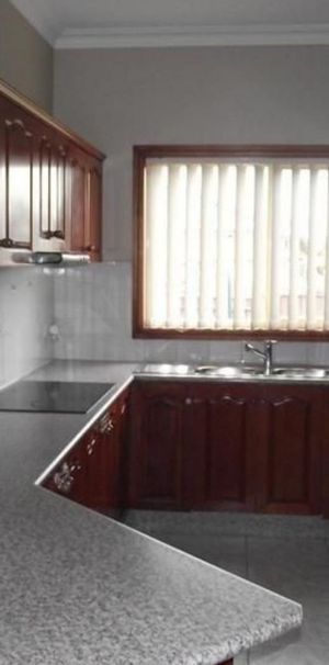 Well Kept&comma; 3 Bedroom Family Home&excl; - Photo 1