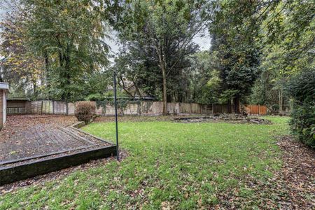 4 bedroom detached house to rent - Photo 4