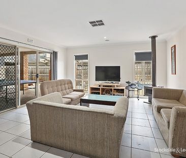 9-bedroom shared house, Ficinia Mews - Photo 3