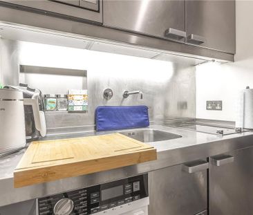 Studio to rent - Photo 2
