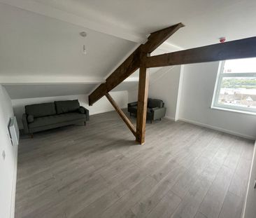 Market Walk, Huddersfield, HD1 - Photo 2