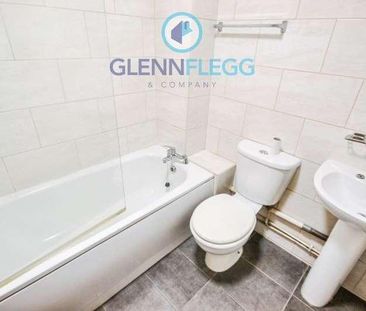 Pinewood Mews, Oaks Road, Stanwell, TW19 - Photo 3