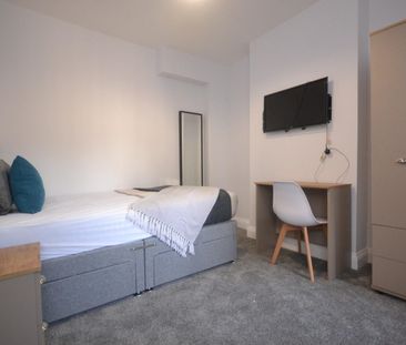 1 bedroom Flat To Let - Photo 5