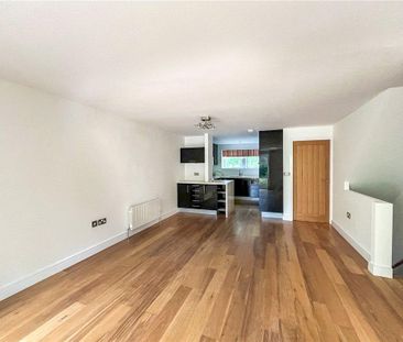 3 bedroom townhouse to rent - Photo 2