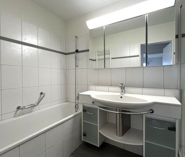 Helle, sanierte Wohnung zu vermieten - Photo 1