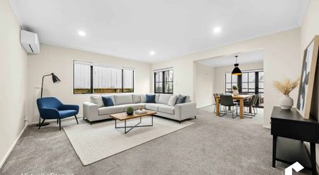 A stunner in West Harbour - Photo 2