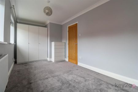 2 bedroom semi-detached house to rent - Photo 4