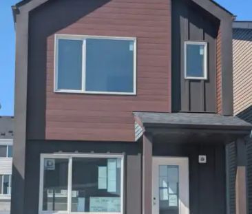 Marquis - 2025 Newly Finished 3 Bedroom 2.5Bath Duplex | 612 174 Av... - Photo 1