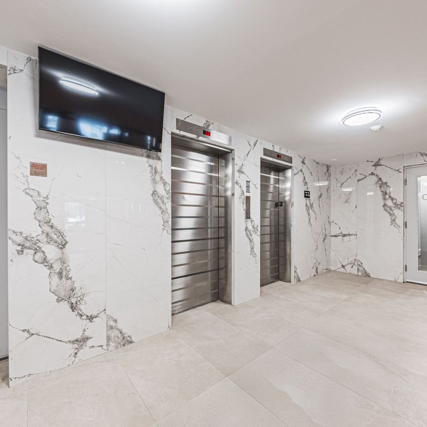 For Lease - 2160 Lakeshore Road Unit# 708, Burlington, Ontario - Photo 1