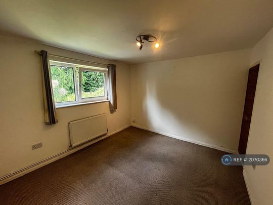 2 bedroom maisonette to rent - Photo 1