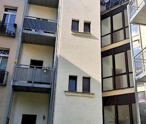 Westend 2 Zimmer Dachgeschosswohnung mit EBK und Balkon schnell sein! - Photo 4