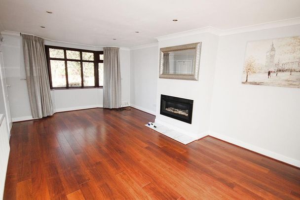 3 bedroom semi-detached house to rent - Photo 1