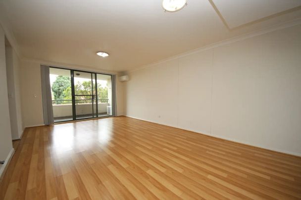 “In the Heart of the CBD, With district views” - Photo 1