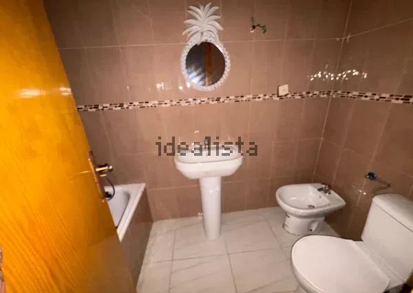 Alquiler de chalet adosado en Calle Río Ter, 26