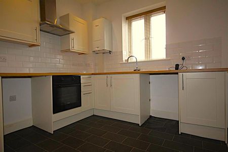 Studio to rent - Photo 3