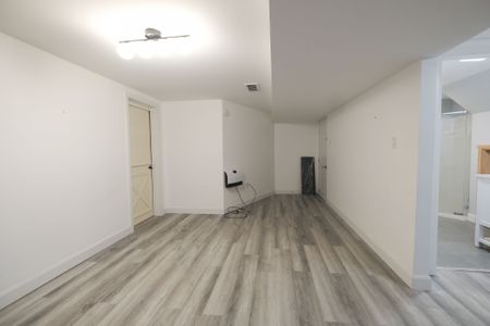 For Lease - 56 Parkway Crescent Unit# Lower Level, Clarington, Ontario - Photo 2