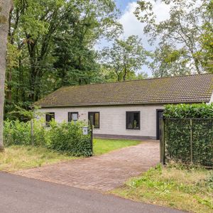 Huis te huur in Kalmthout voor € 1.850 met 3 slaapkamers - Photo 3