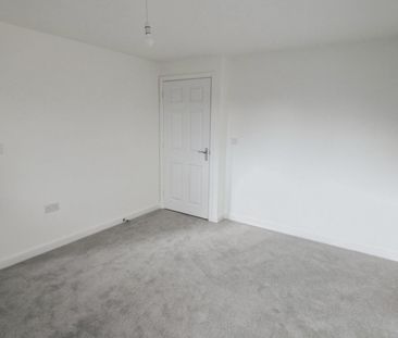 3 bedroom House To Let - Photo 6