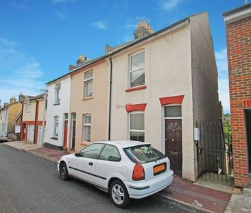 2 bedroom end of terrace house to rent - Photo 1