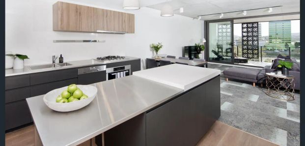 “Vida Apartments - Modern, spacious and absolute riverfront!” - Photo 1