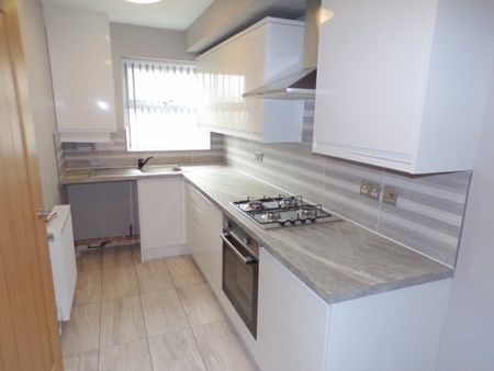 The Willows. Village Road, Oxton - Photo 3