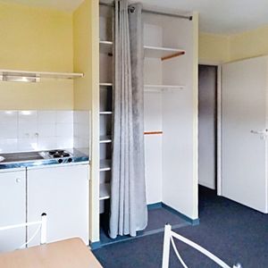 Location Appartement 1 pièce 18m² - Photo 2