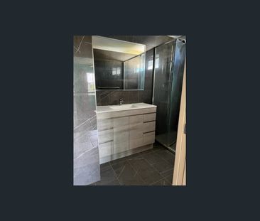 Family Home In East Mackay - Photo 5