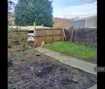 2 bedroom terraced house to rent - Photo 2