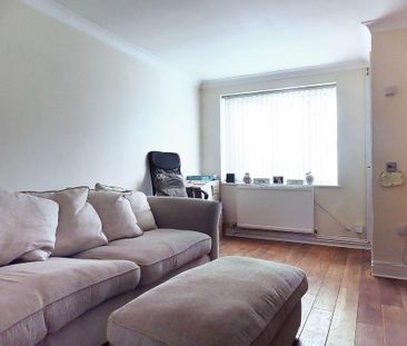 2 bedroom semi-detached house to rent - Photo 2