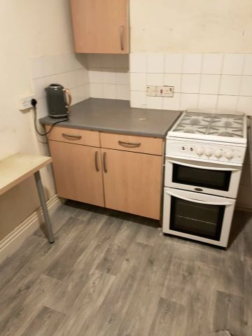 3 Bed Flat, Liverpool, L20 - Photo 3