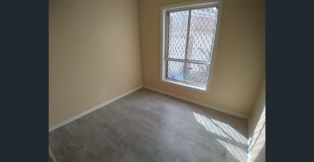 1/2 Verne Close, Delahey, Vic 3037 - Photo 5