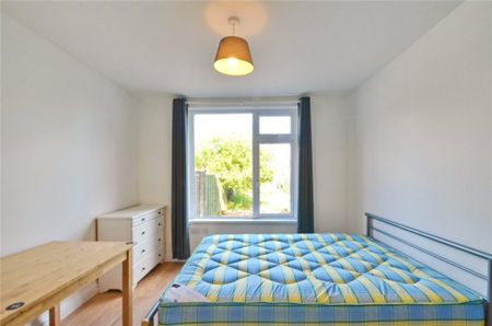 Seventh Avenue, Horfield - Photo 2