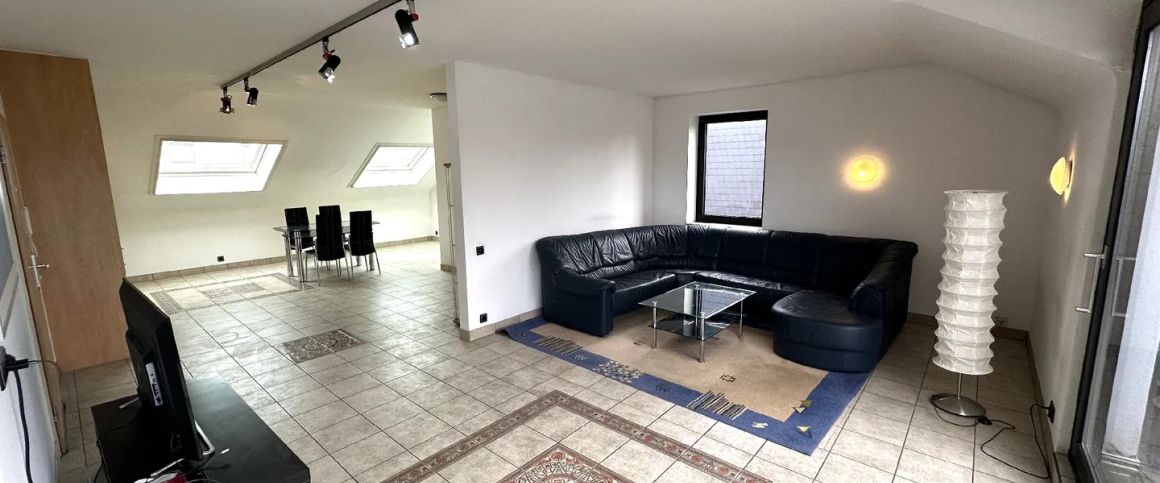 Düsseldorf-Lichtenbroich: 2,5-Zimmer-Maisonette-Wohnung mit 2 Balkonen und Einbauküche! - Foto 1