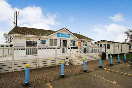 Ashcroft Coast Holiday Park, Eastchurch, Sheerness, ME12 - Photo 3