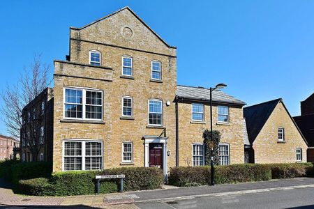 5 bedroom detached house to rent - Photo 3