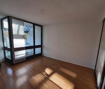 Appartement T3 à louer - GRENOBLE – 9 allée du jardin hoche - Photo 2