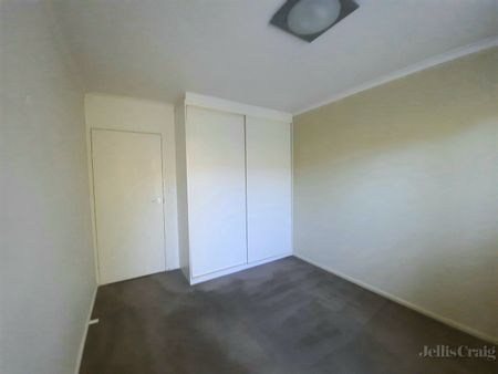 2/81 Flinders Street, Thornbury - Photo 2